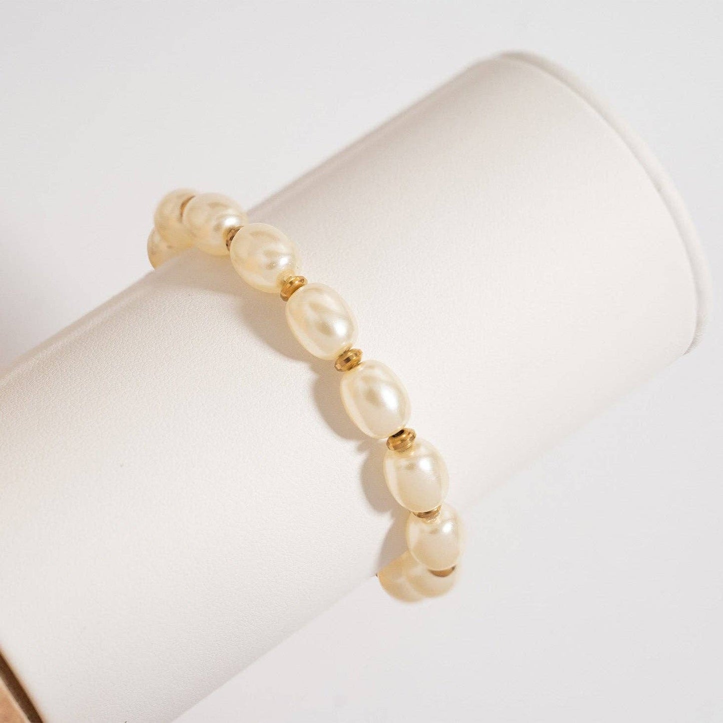 Large Pearl Stretch Bracelet