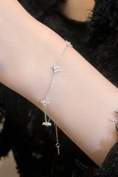FLOWER BRACELET
