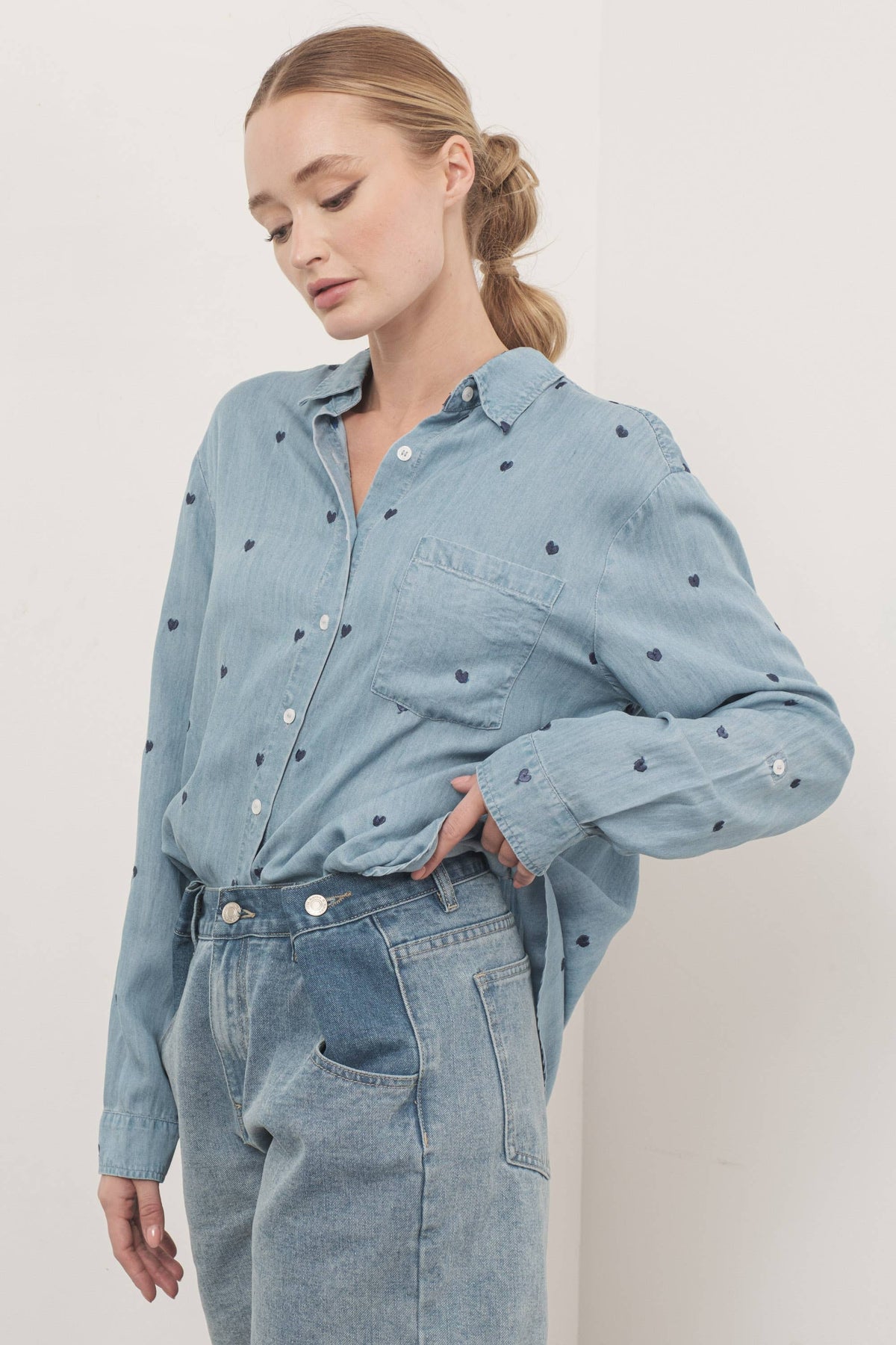 HEART EMBROIDERED DENIM SHIRTS