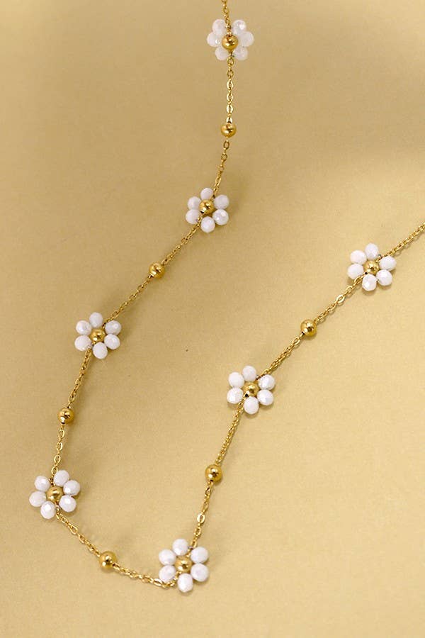 SUMMER MULTI BEADED FLOWER CHARM NECKLACE