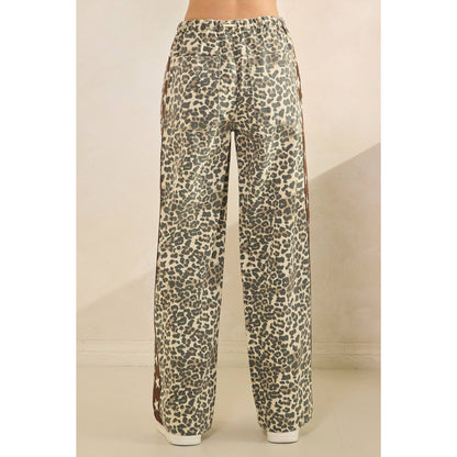 Leopard Printed Striped Wide Legged Pants