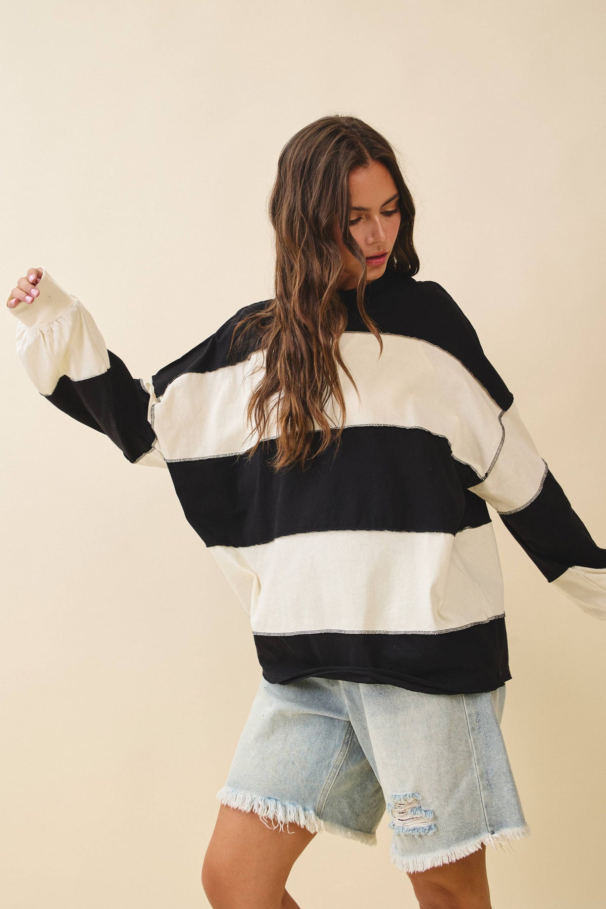 8551GN Oversized Color Block Long Sleeve Pullover: White Brownie / Contemporary / M