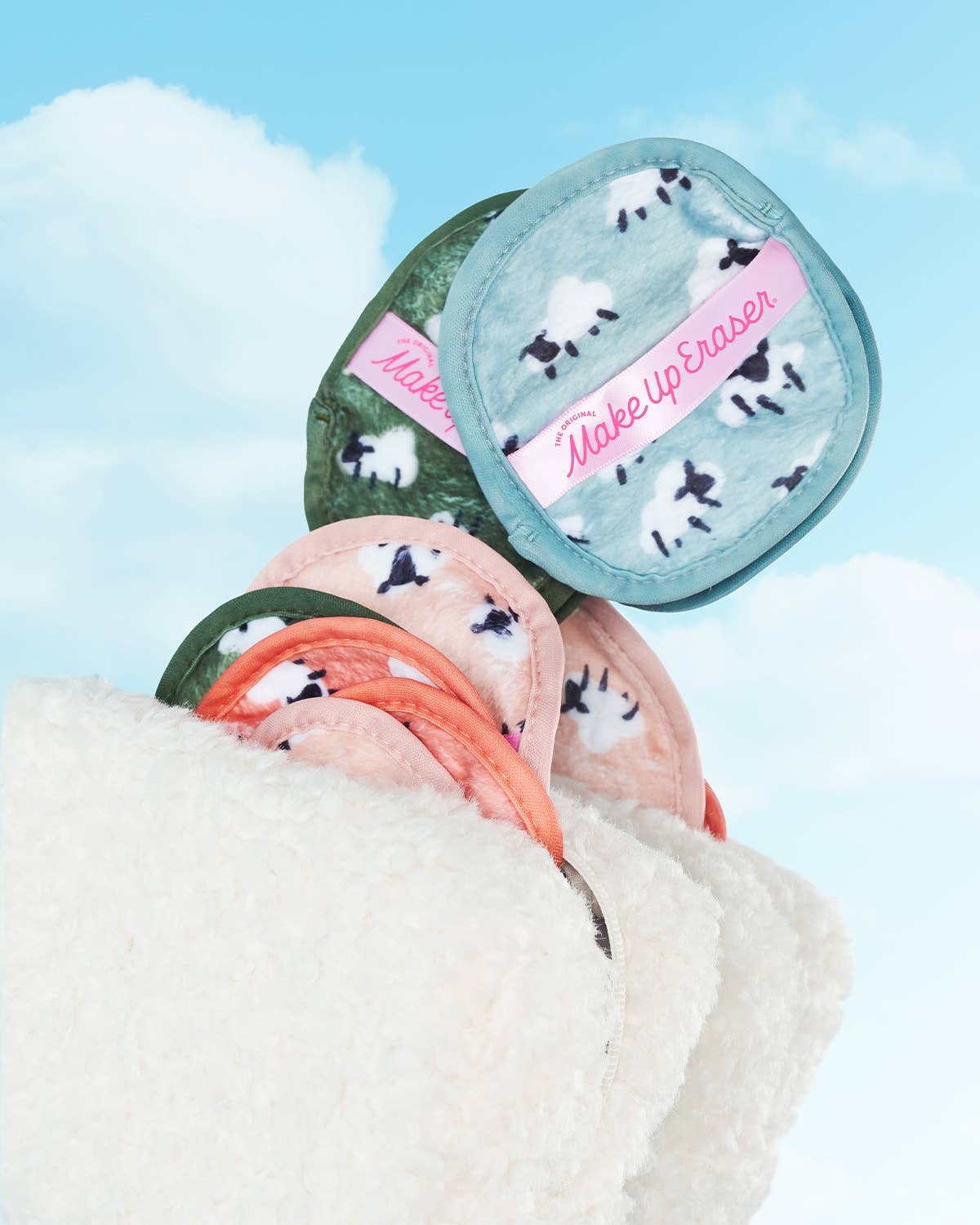 Makeup Eraser Counting Sheep 7-Day Set & Bag