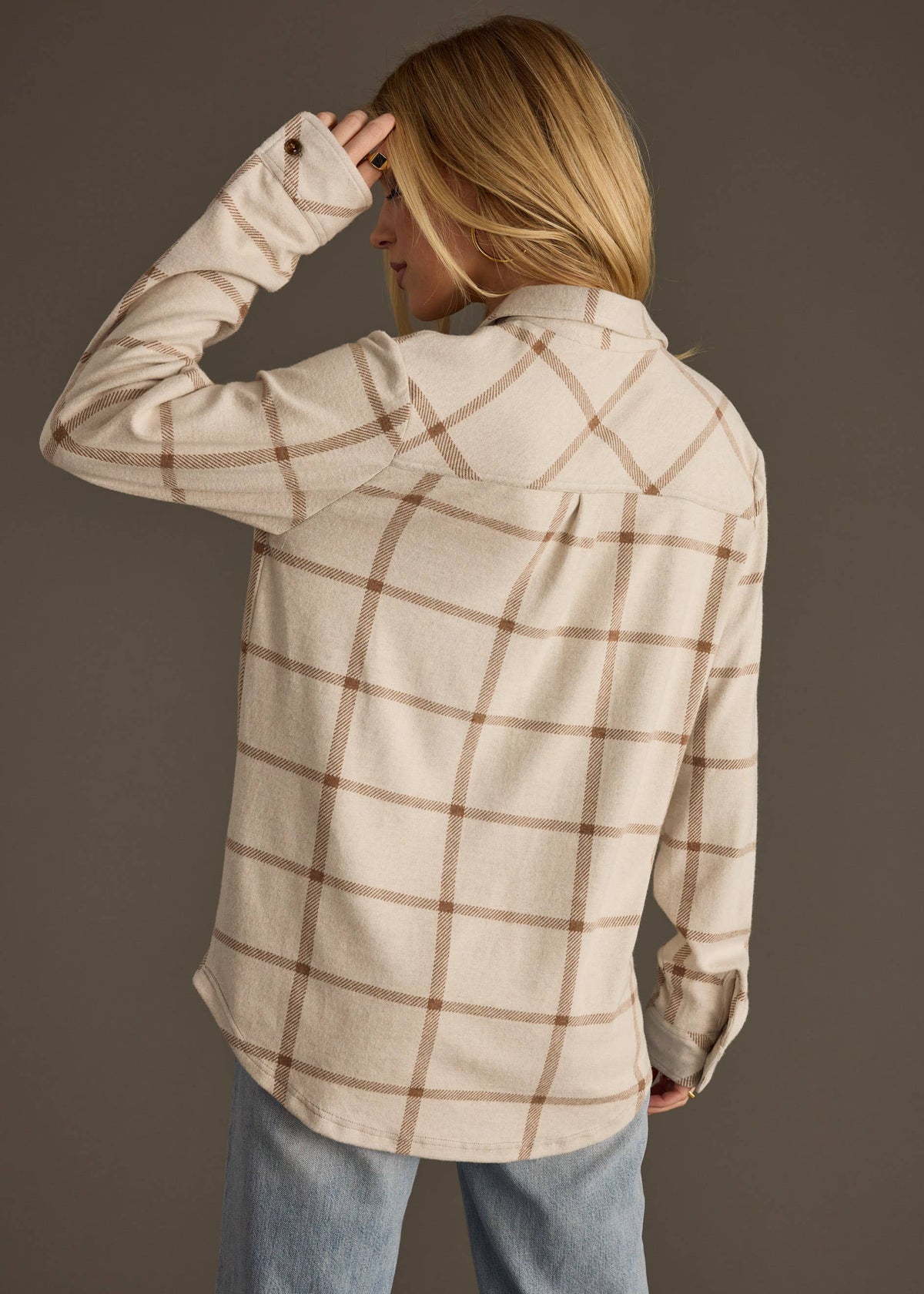 The Oaklee plaid button up Beige