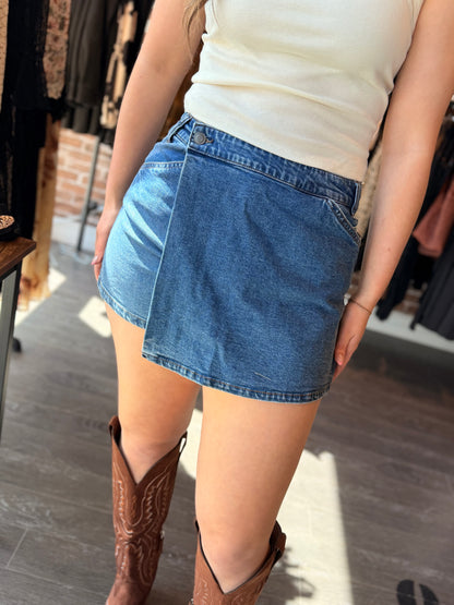 The Sera Skort