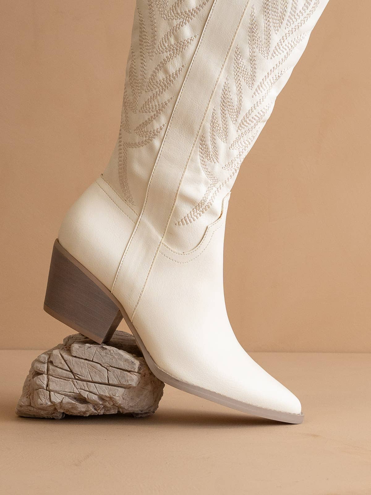 The Samara White