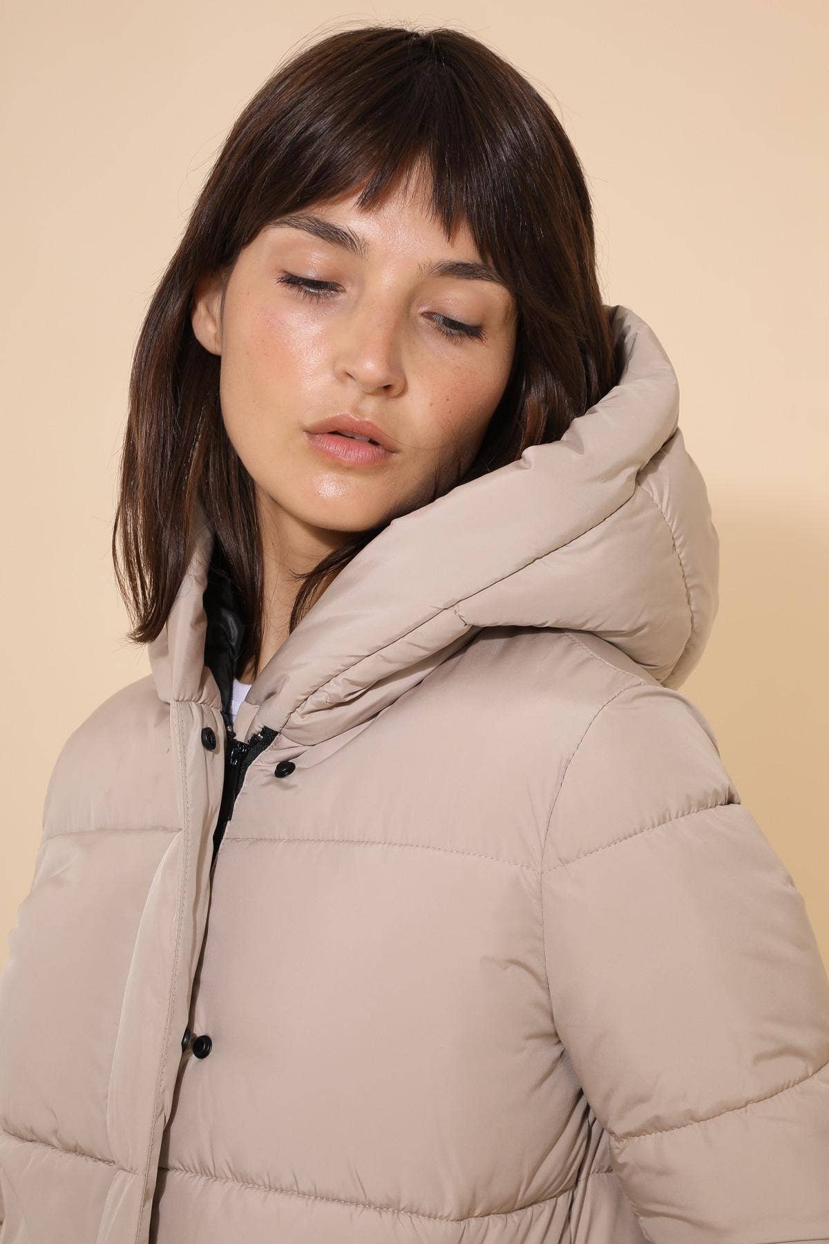 Short Hooded Puffer Jacket