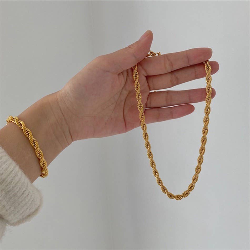 Herringbone Necklace